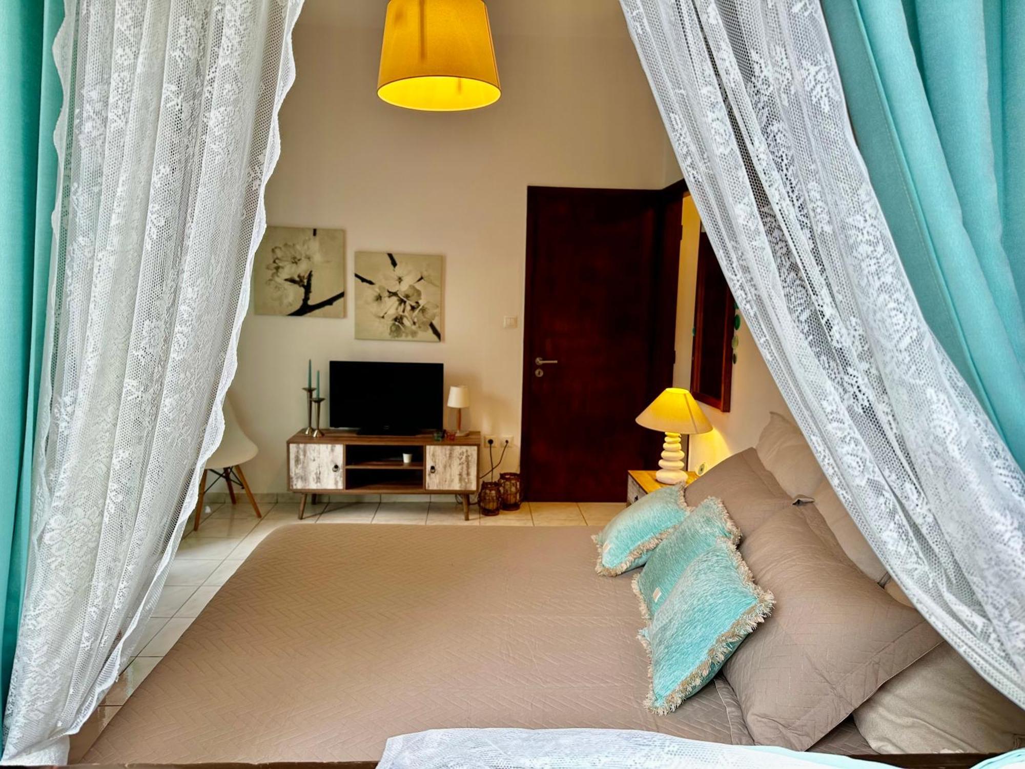 شقة Eratous Seaside House Varnavas المظهر الخارجي الصورة